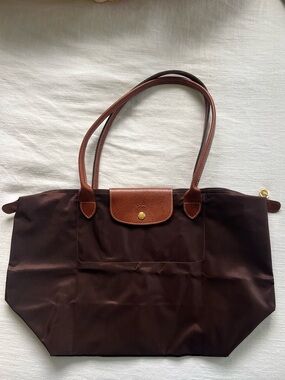Longchamp Shopping Modele Depose Tote in Chocolate